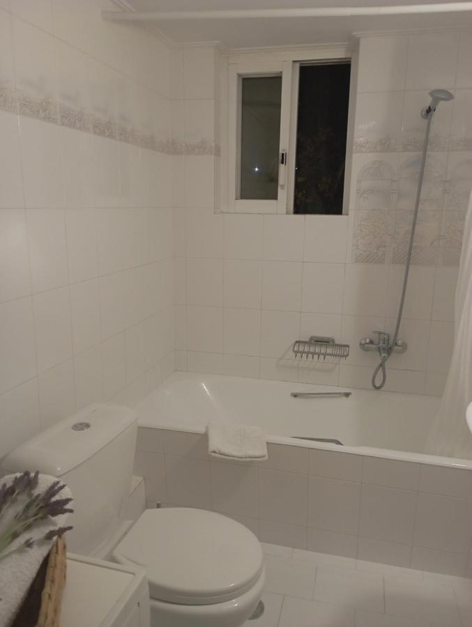 Apartment Beach House Халкис Екстериор снимка